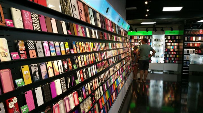 What to Do Before Visiting a Mobile Phone Accessory Store in London